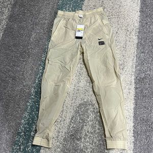 Nike FC Repel woven soccer pants Rattan size small/medium new with tags